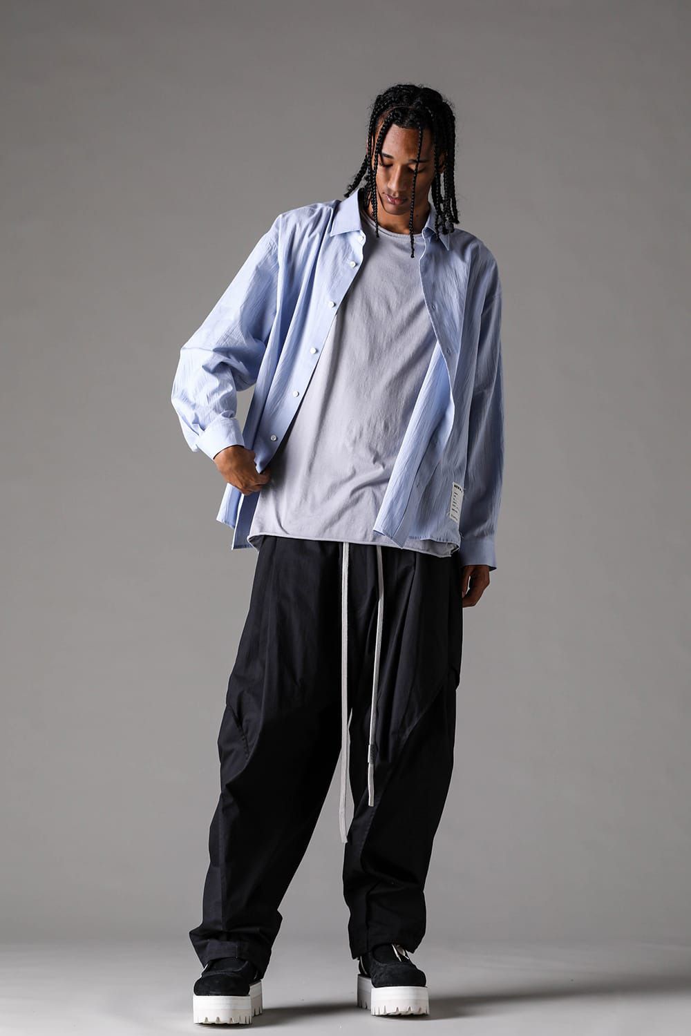 Side Tuck Tapered Pants