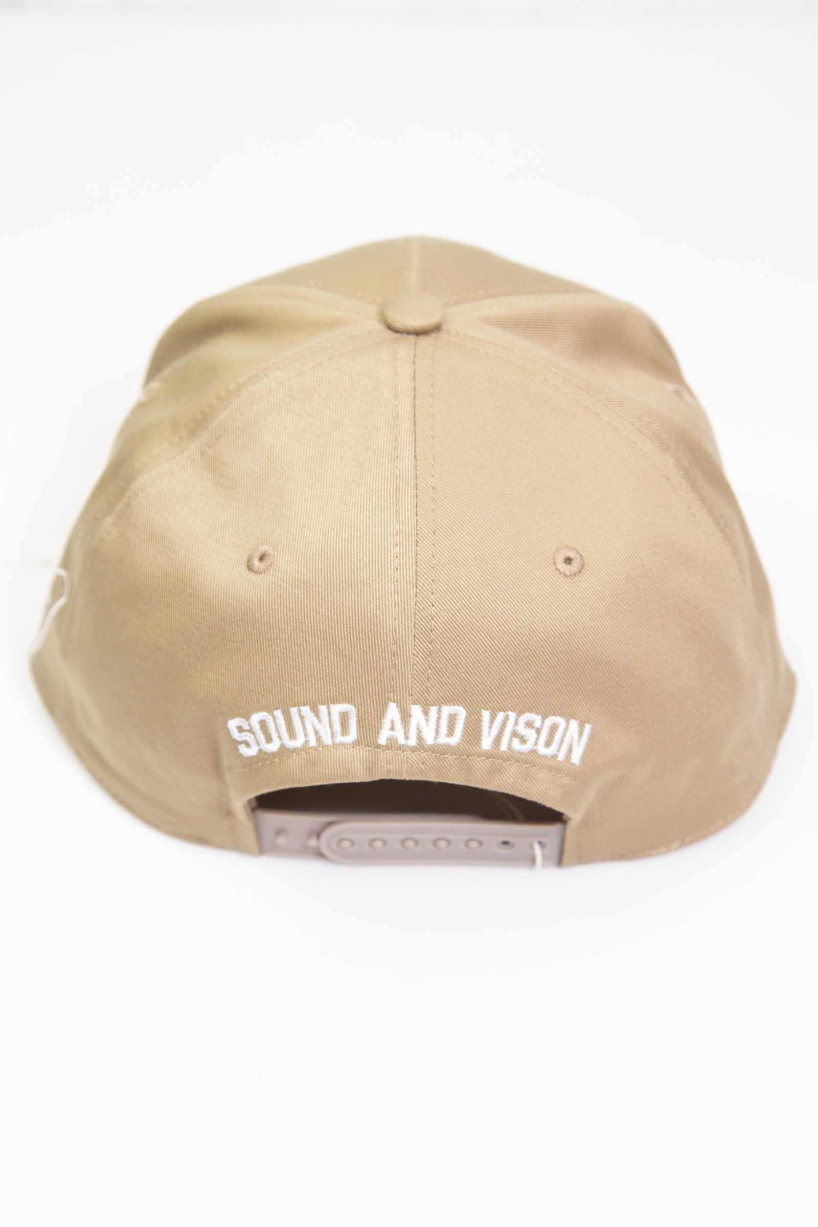 [購入は1人1点まで] HYS GUITAR GIRL刺繍 キャップ / ベージュ