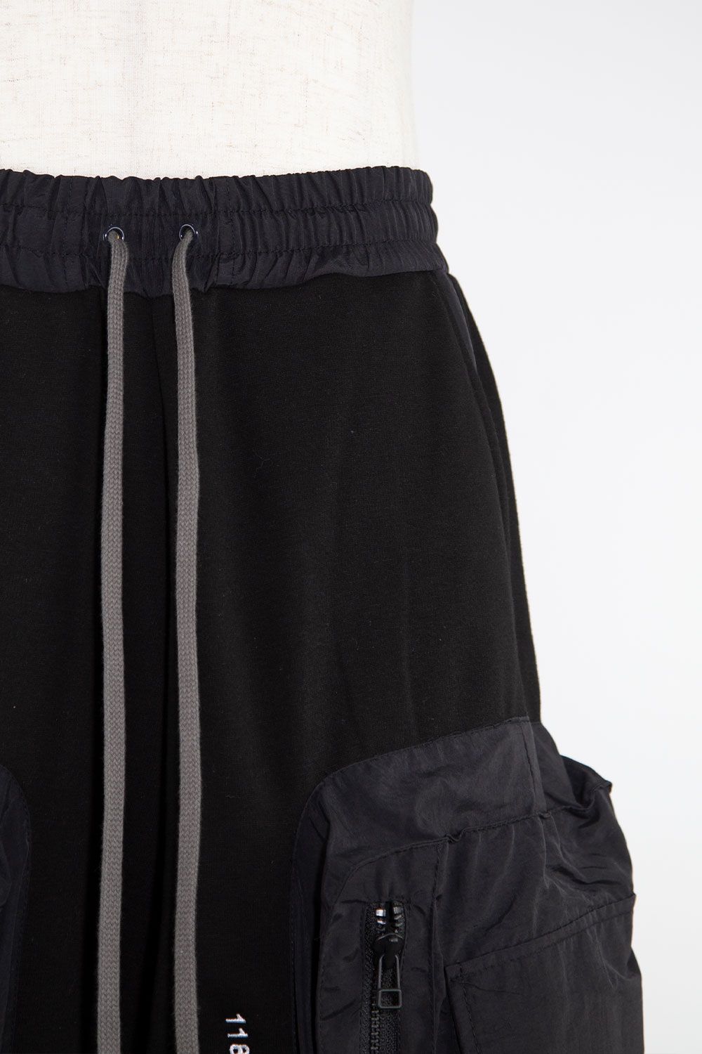ナイロンコンビボンバーヒートショーツ / Nylon×Bomber Heat Shorts / ブラック