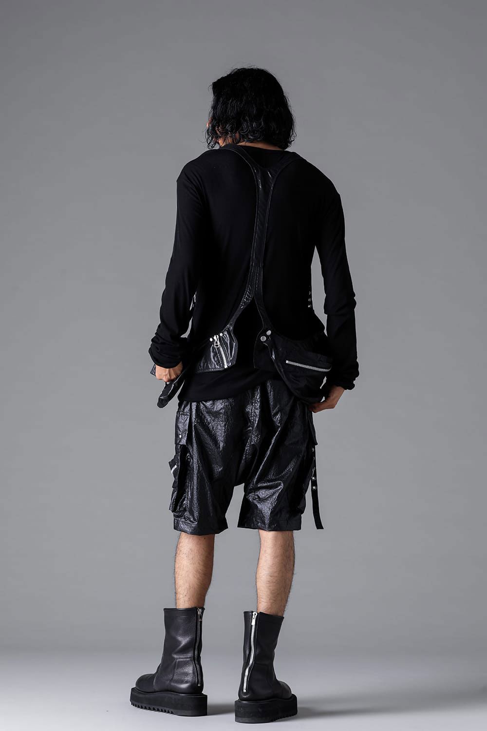 CARGO SHORTS / ブラック