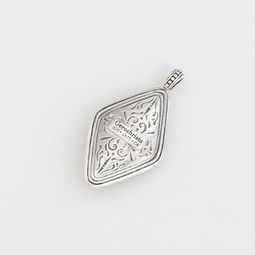 Garden Shadows Kite Pendant / GP010