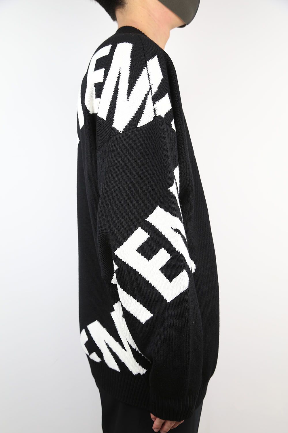 VETEMENTS - ［ラスト1点 サイズL］GIANT LOGO KNITTED SWEATER 