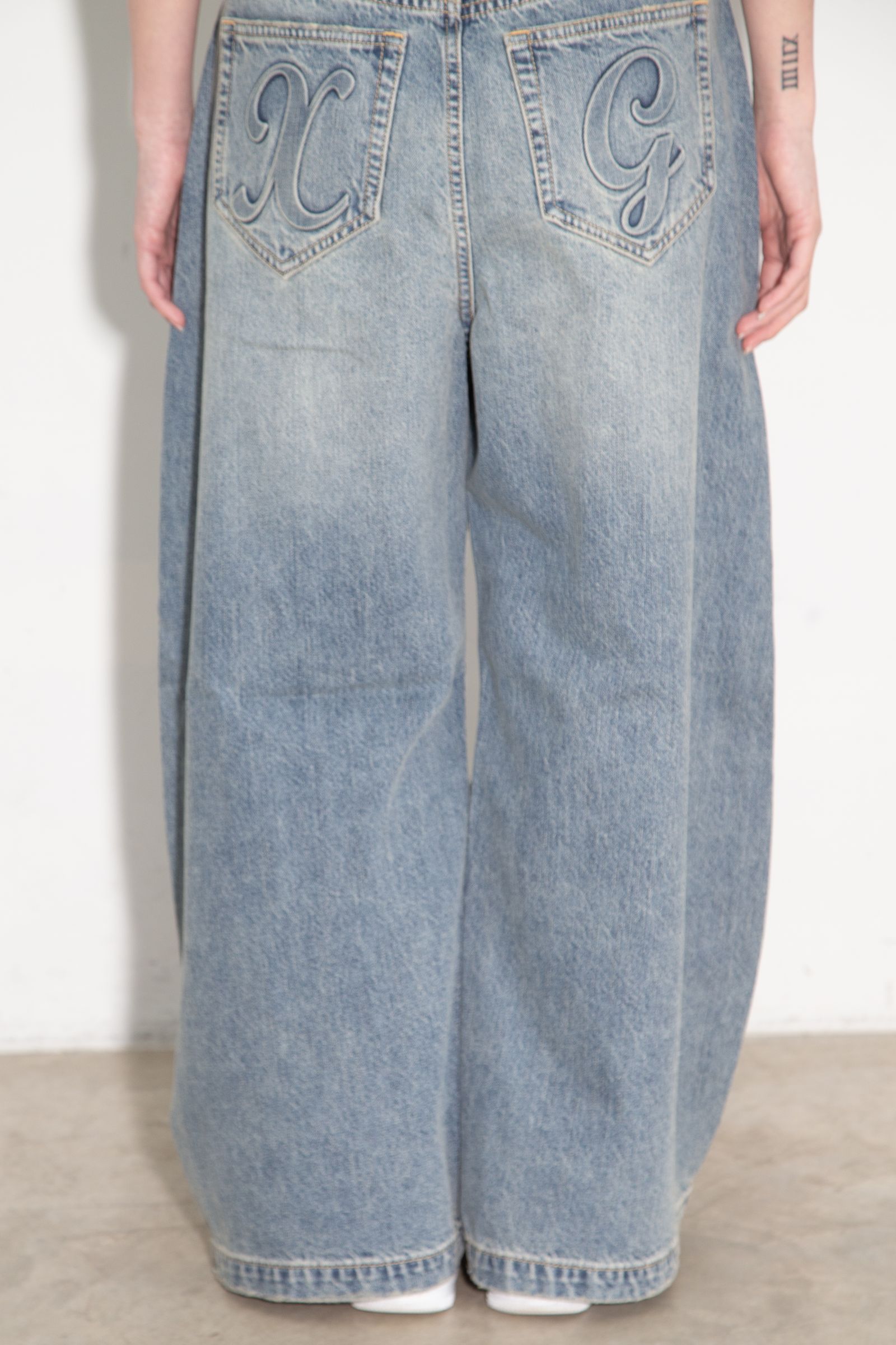 DISTRESSED BAGGY DENIM PANTS / インディゴ
