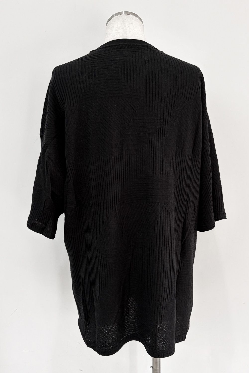 DEFORMED STRIPE PATTERN JUMBO TEE / ブラック