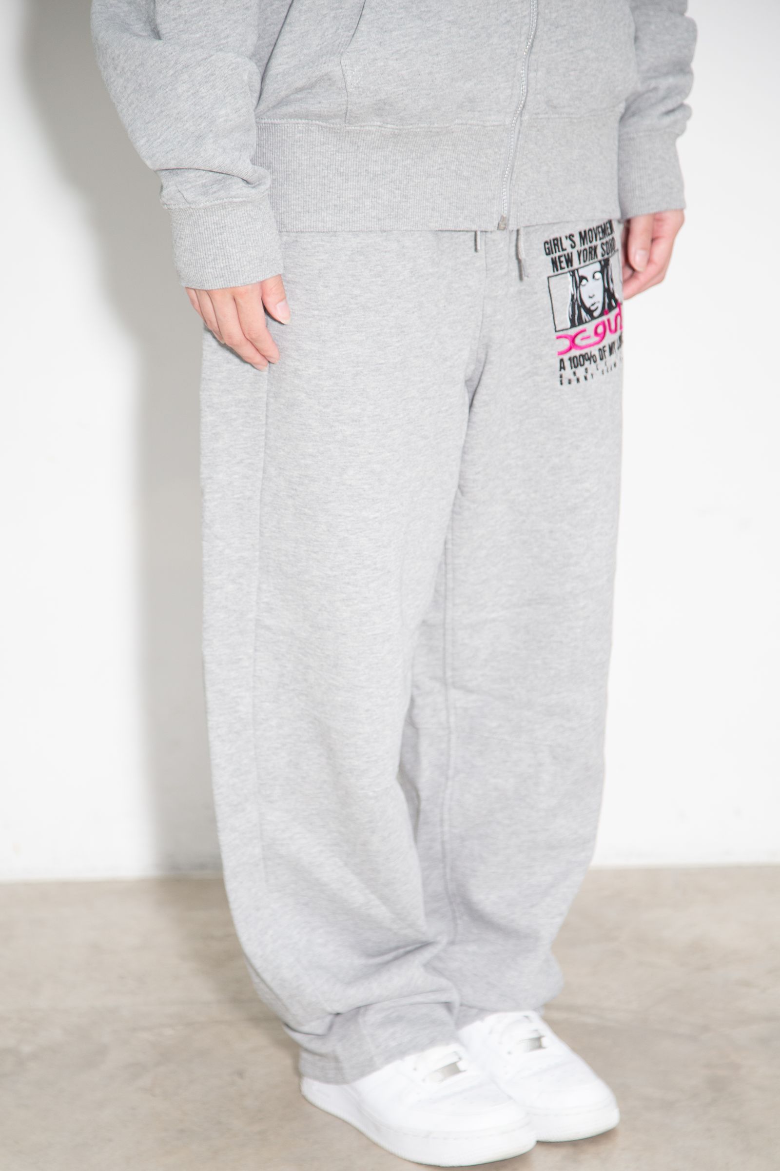FACE BOX AND MESSAGE SWEATPANTS / アッシュ