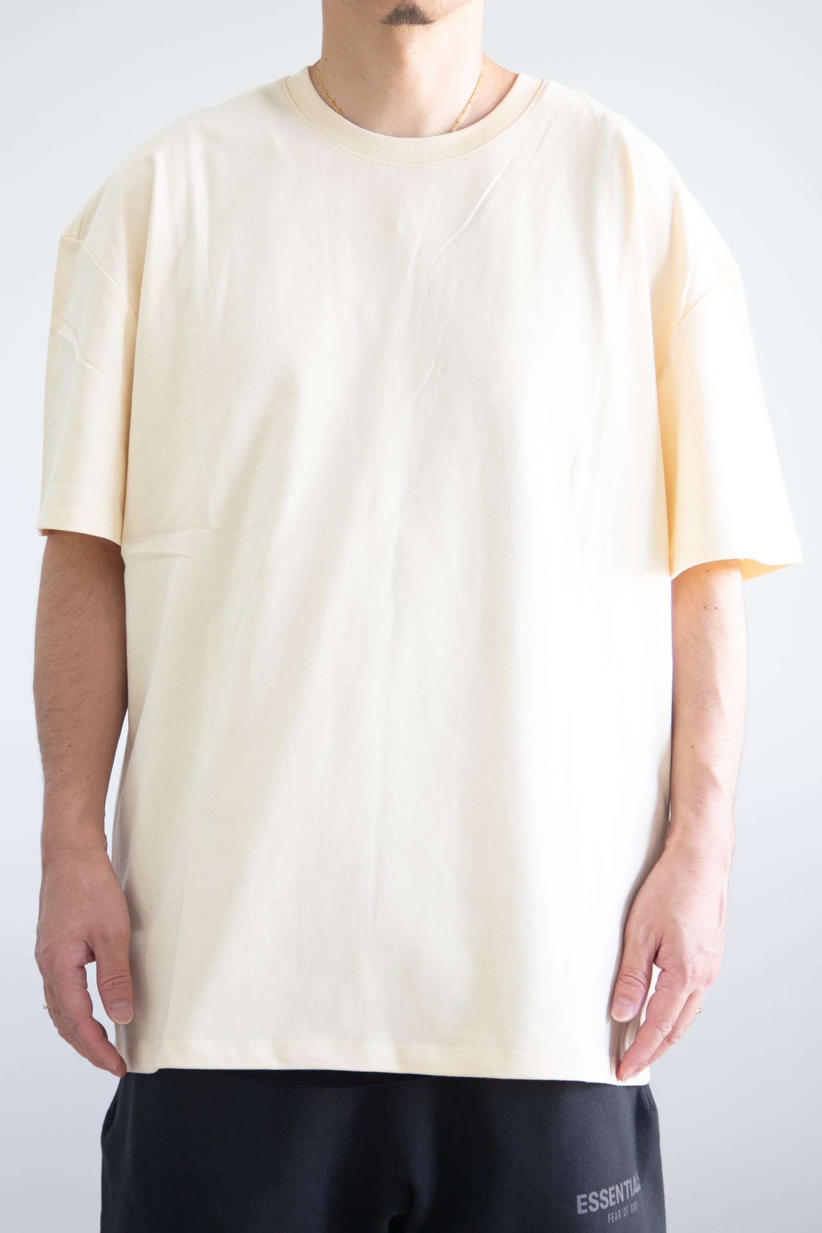 BACK LOGO S/S TEE / クリーム