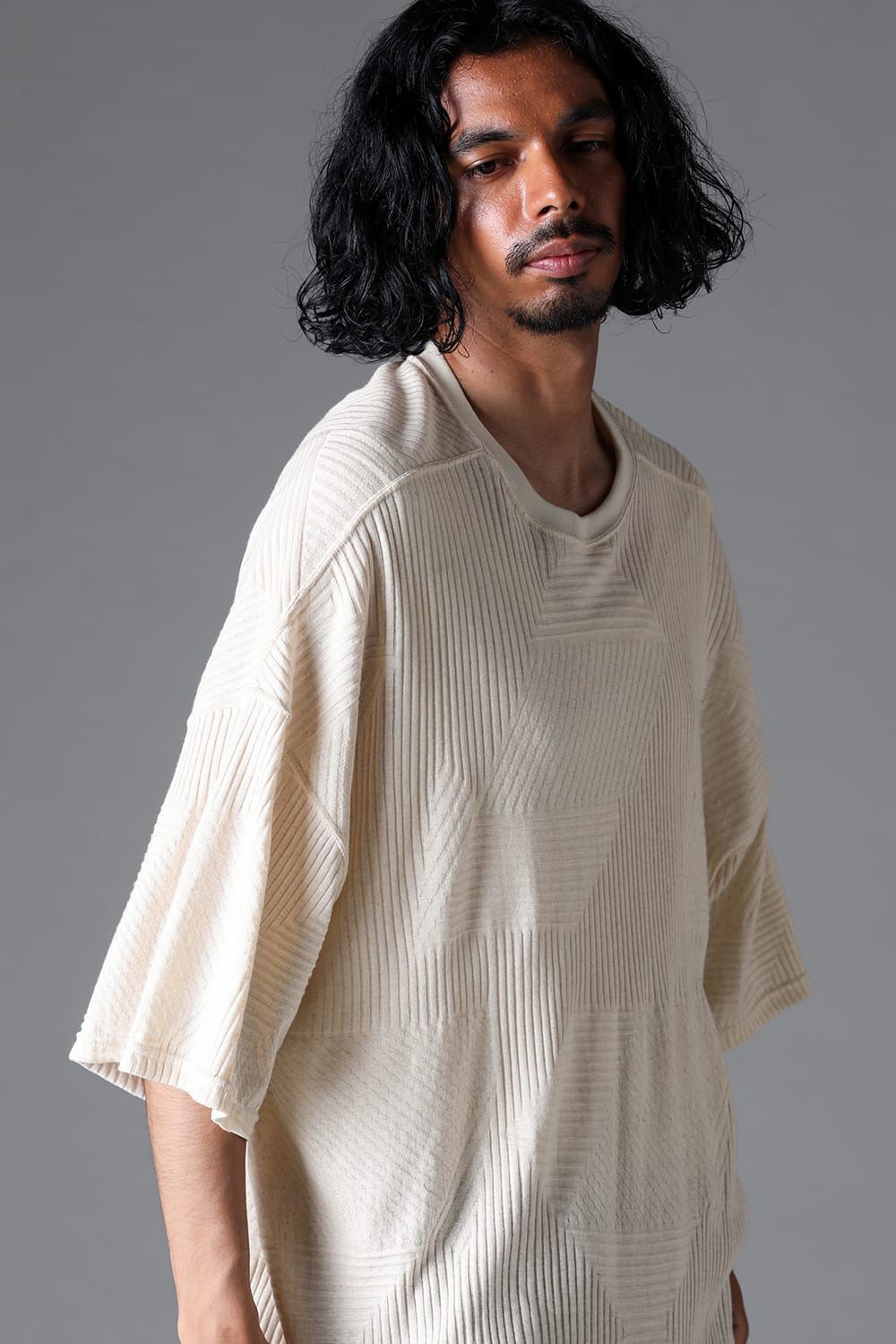 DEFORMED STRIPE PATTERN JUMBO TEE / ブラック