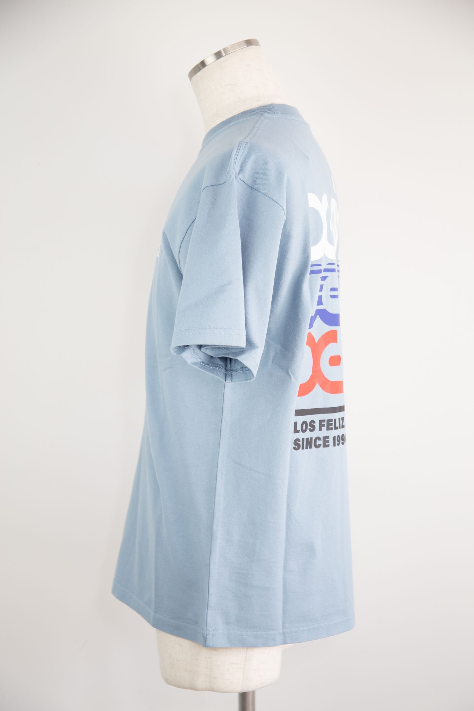 TRIPLE MILLS LOGO S/S TEE / ブルー