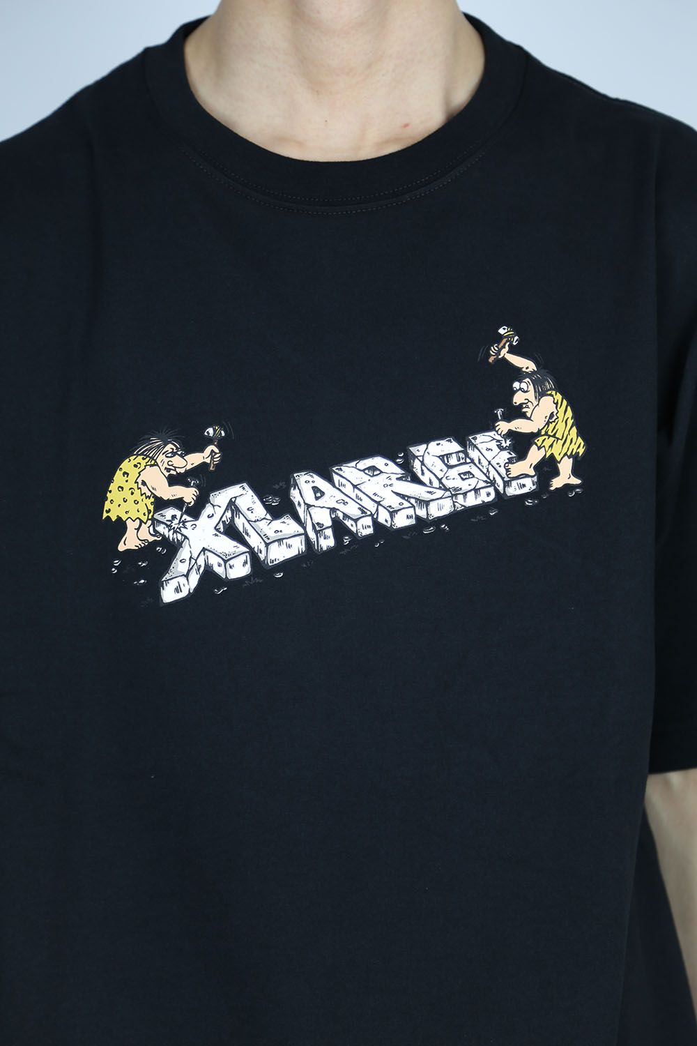 XLARGE - S/S TEE STONE LOGO / ブラック | Tempt