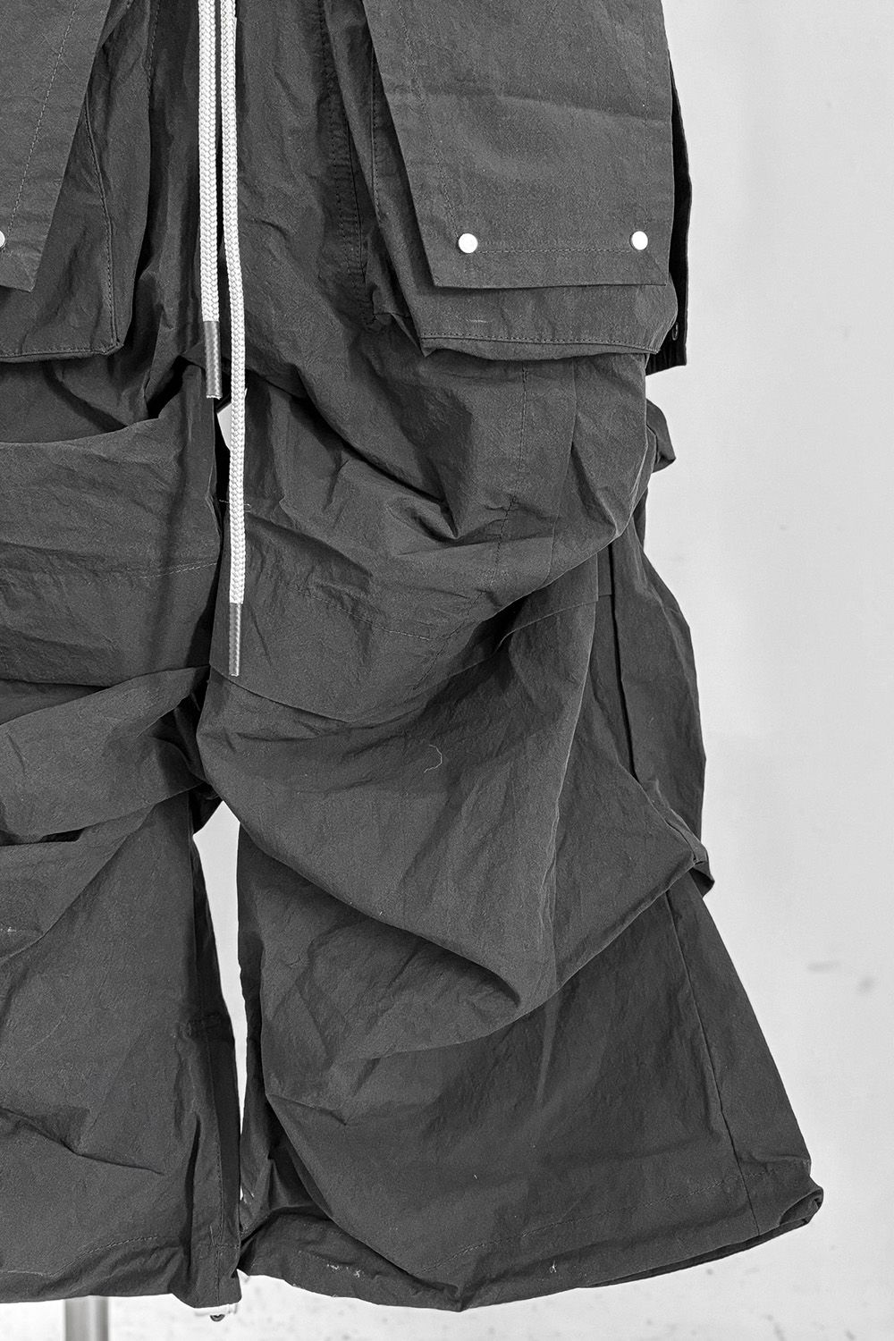 CARGO TUCK WIDE / ブラック