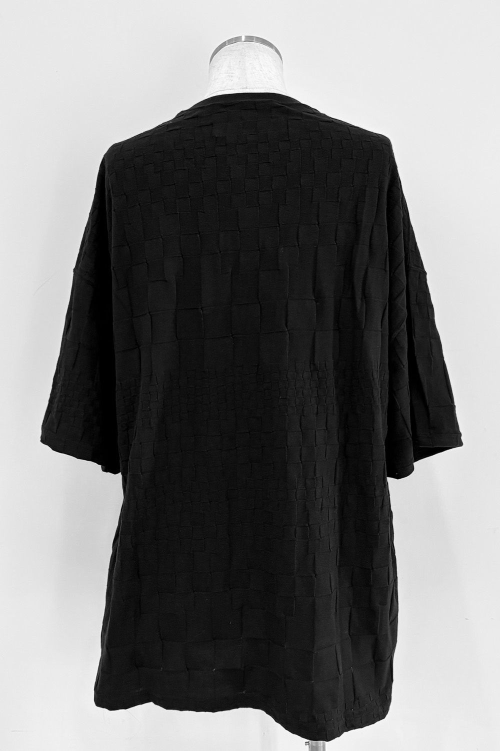 GRADIENT PLAID PATTERN JUMBO TEE / ブラック