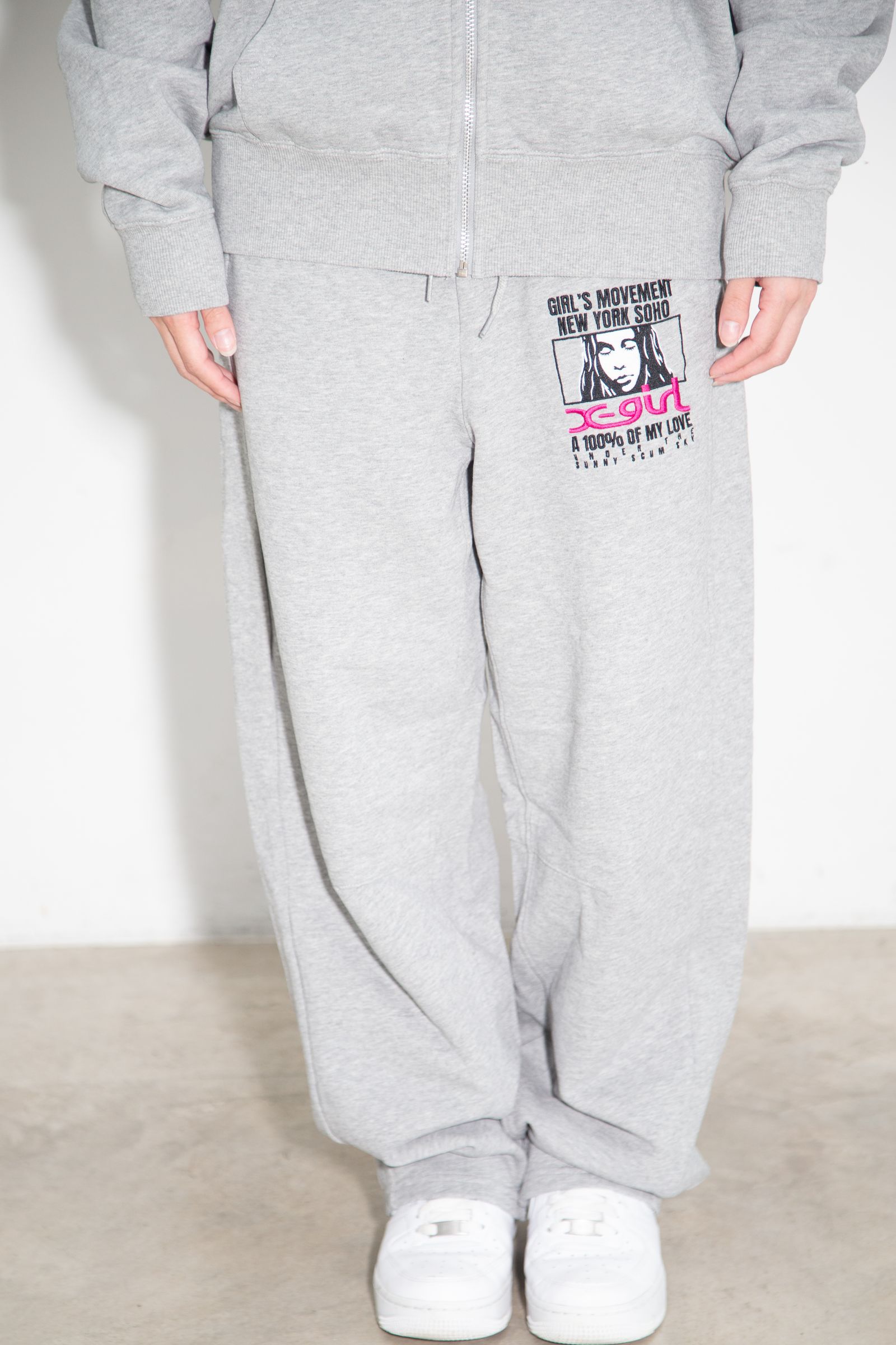 FACE BOX AND MESSAGE SWEATPANTS / アッシュ