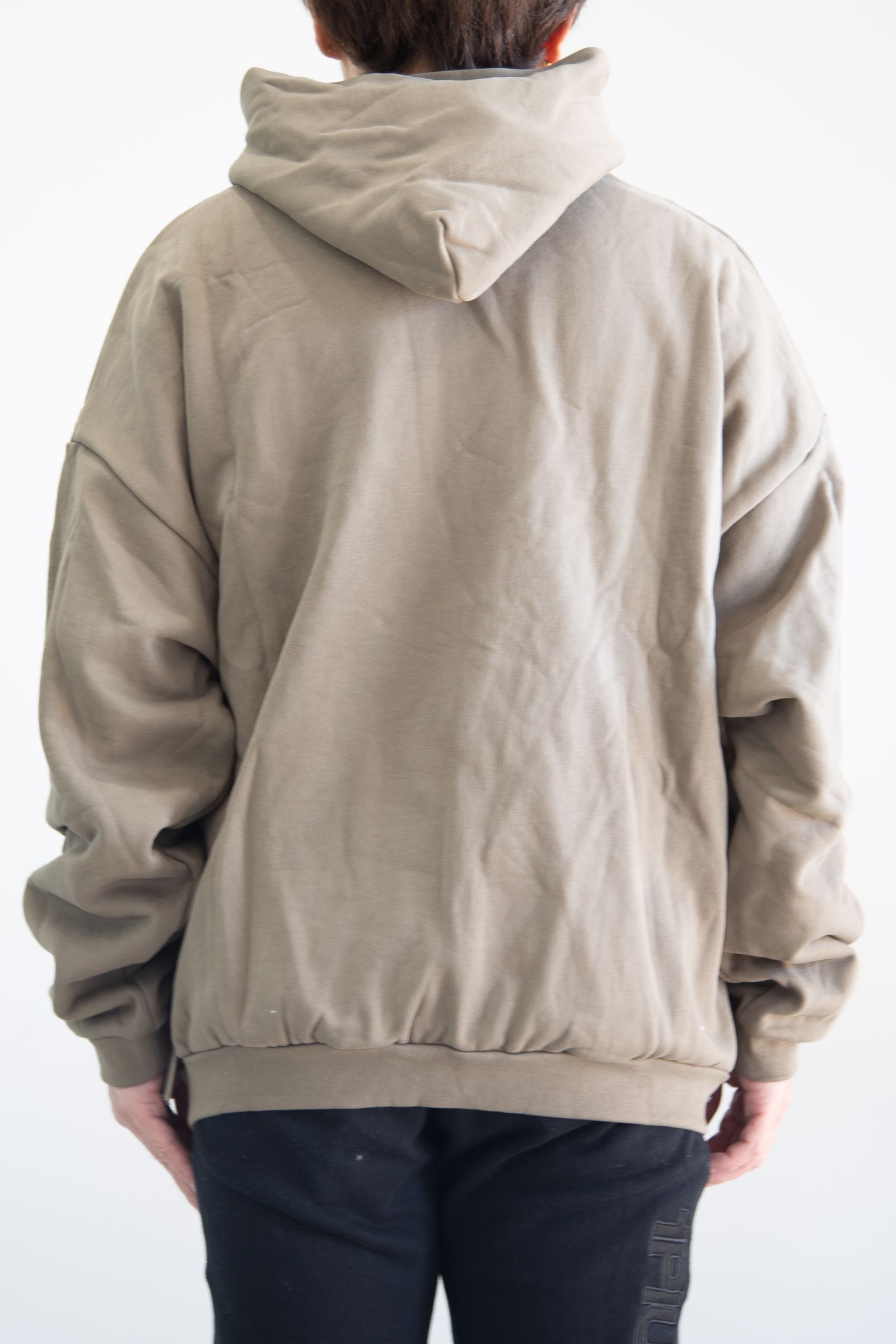 FOG ESSENTIALS - 24FW HEAVY WEIGHT SWEAT HOODIE / ミリタリー