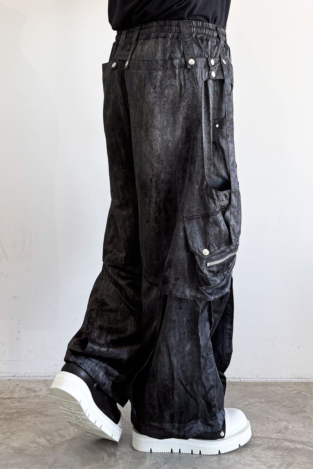 PARACHUTE CARGO WIDE / ブラック