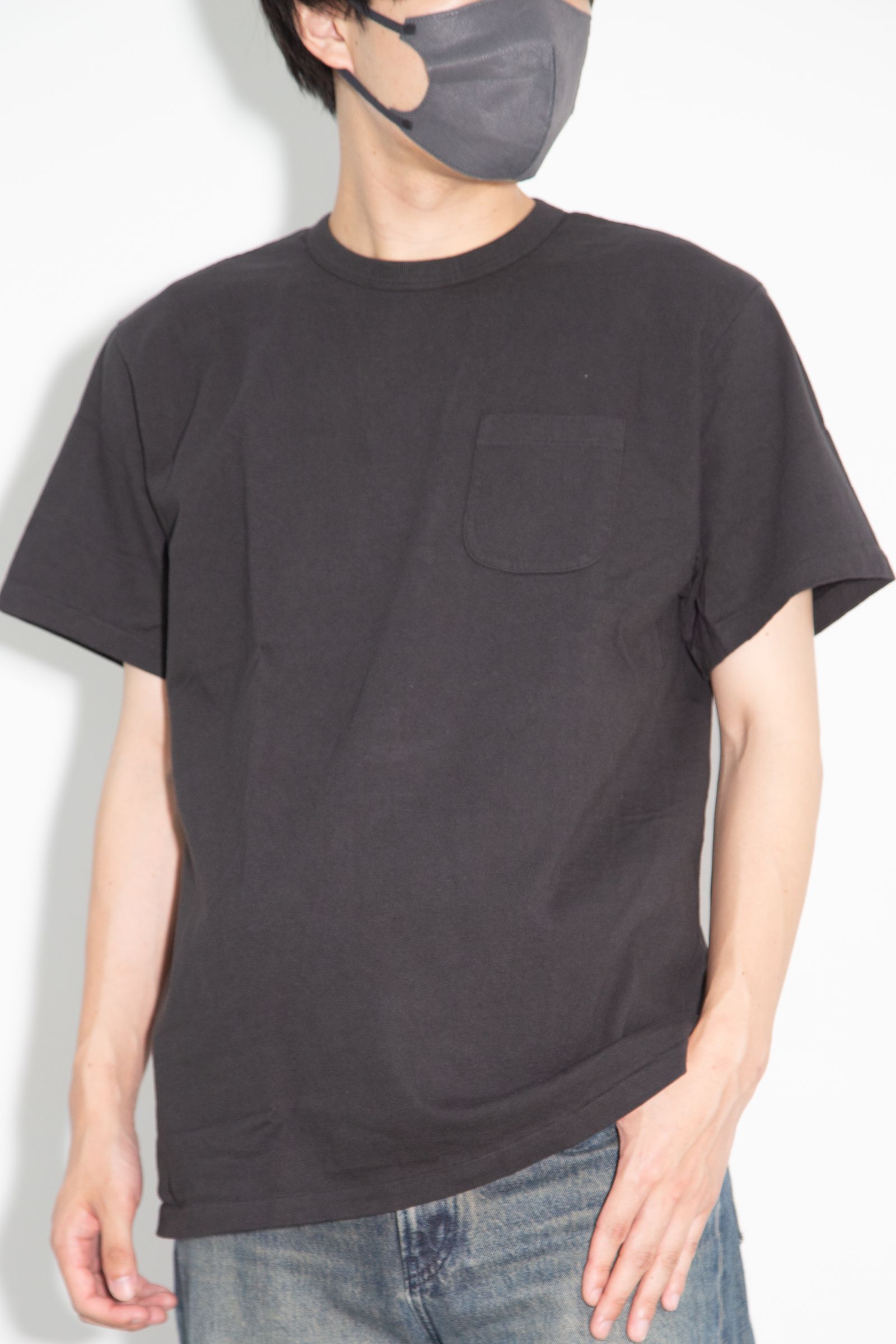 GARMENT DYE GIRLS LOGO POCKET TEE ＜NATURALLY PAINT DESIGN＞ / ブラック