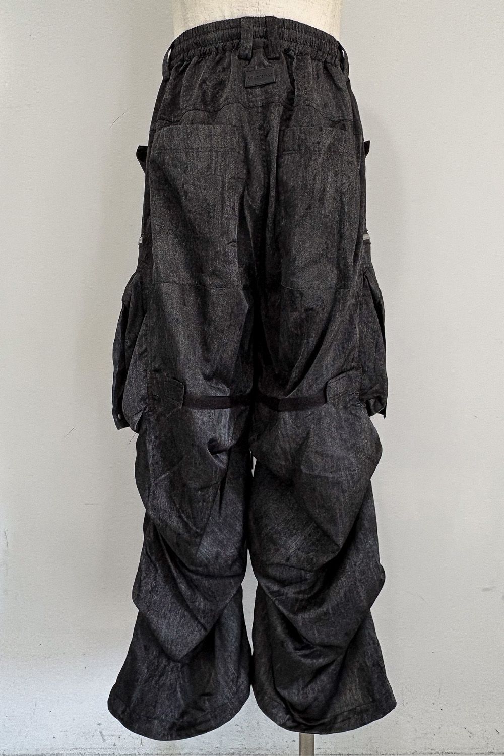 ABSTRACT CARGO TUCK WIDE / ブラック