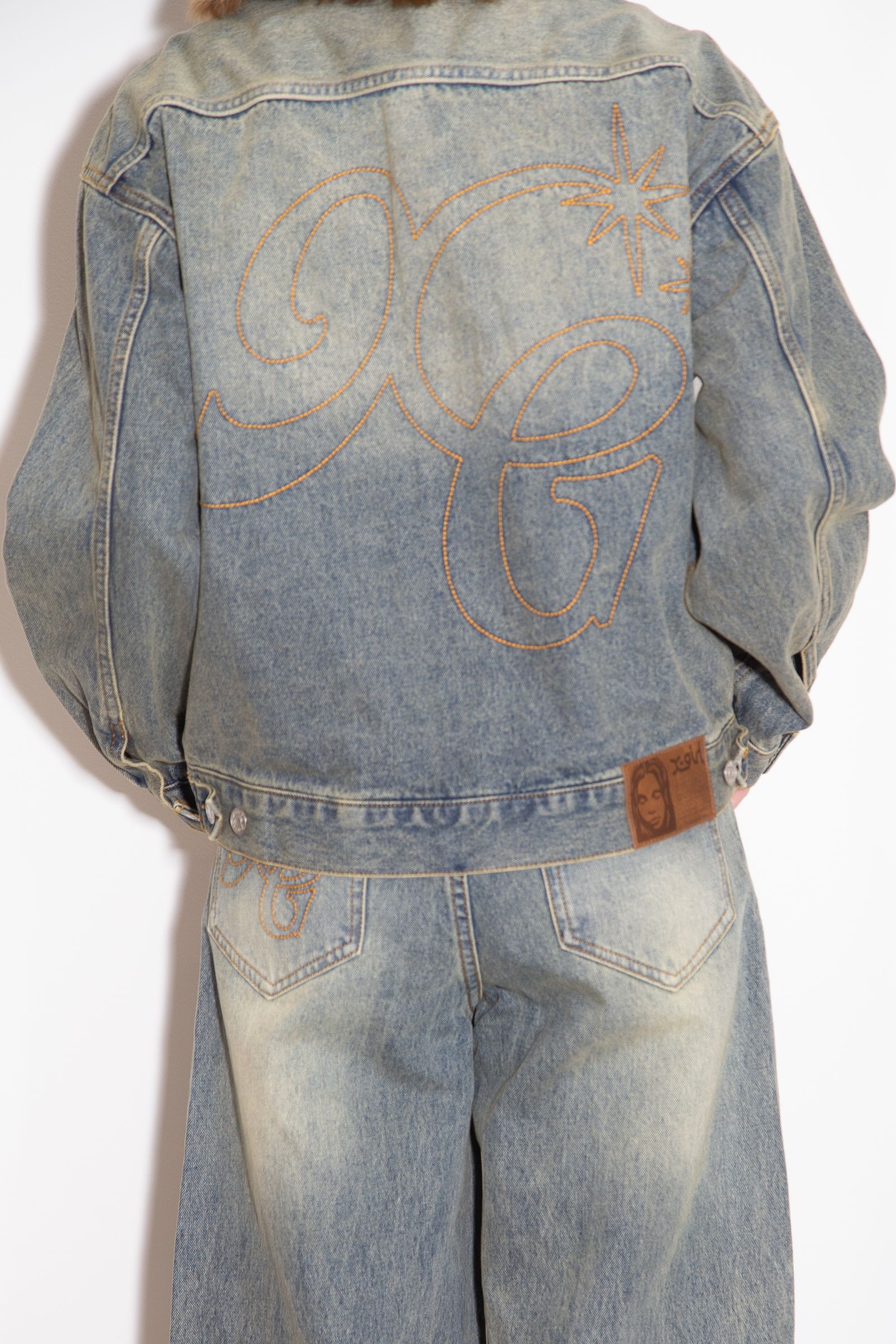 LOGO MARK STITCHED DENIM JACKET / ライトインディゴ