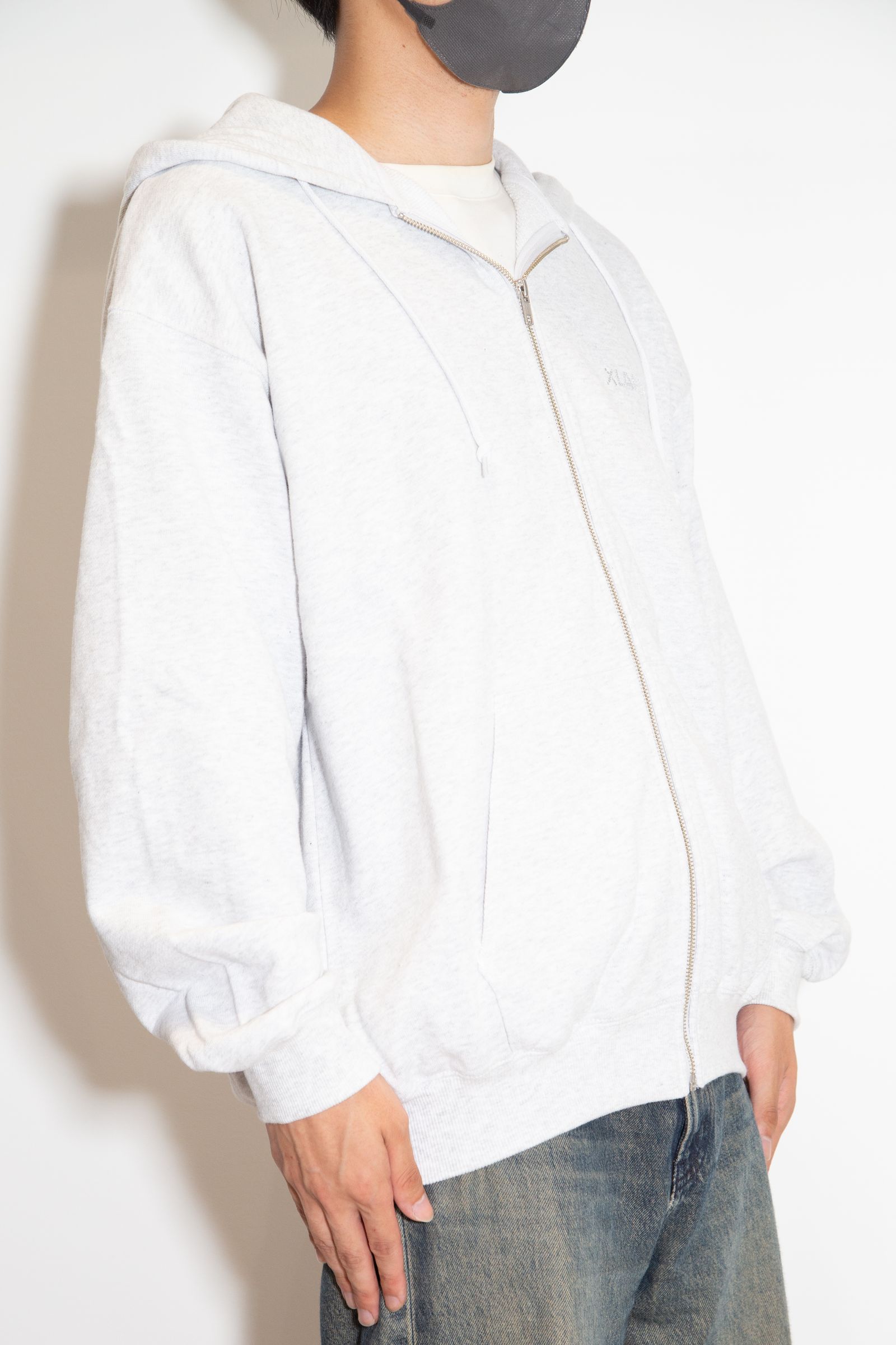 RHINESTONE OG ZIP HOODED SWEATSHIRT / アッシュ