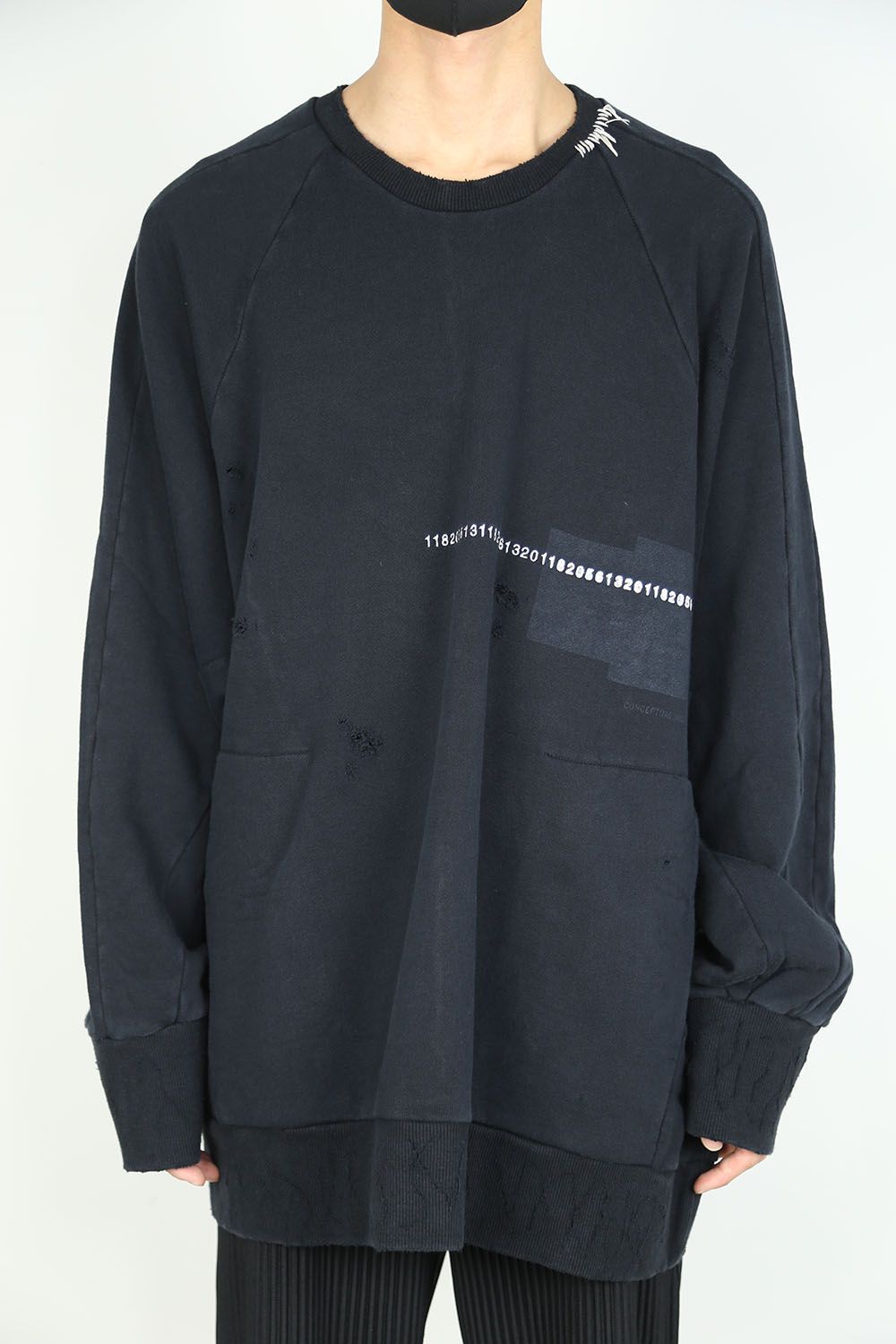 Damage Sweat Over Sized Pullover / ブラック