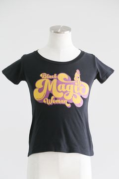 BLACK MAGIC WOMAN チビTシャツ / ブラック