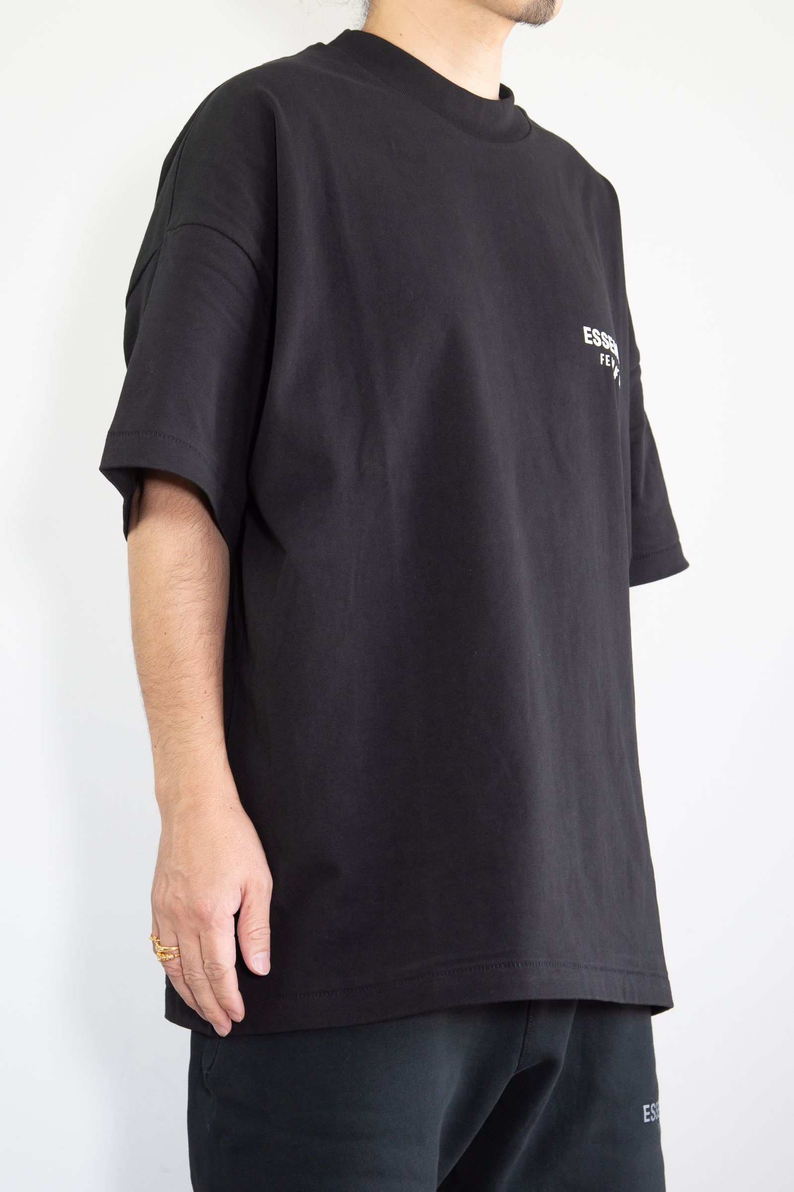 25SS CLASSIC FIT SS TEE / ブラック