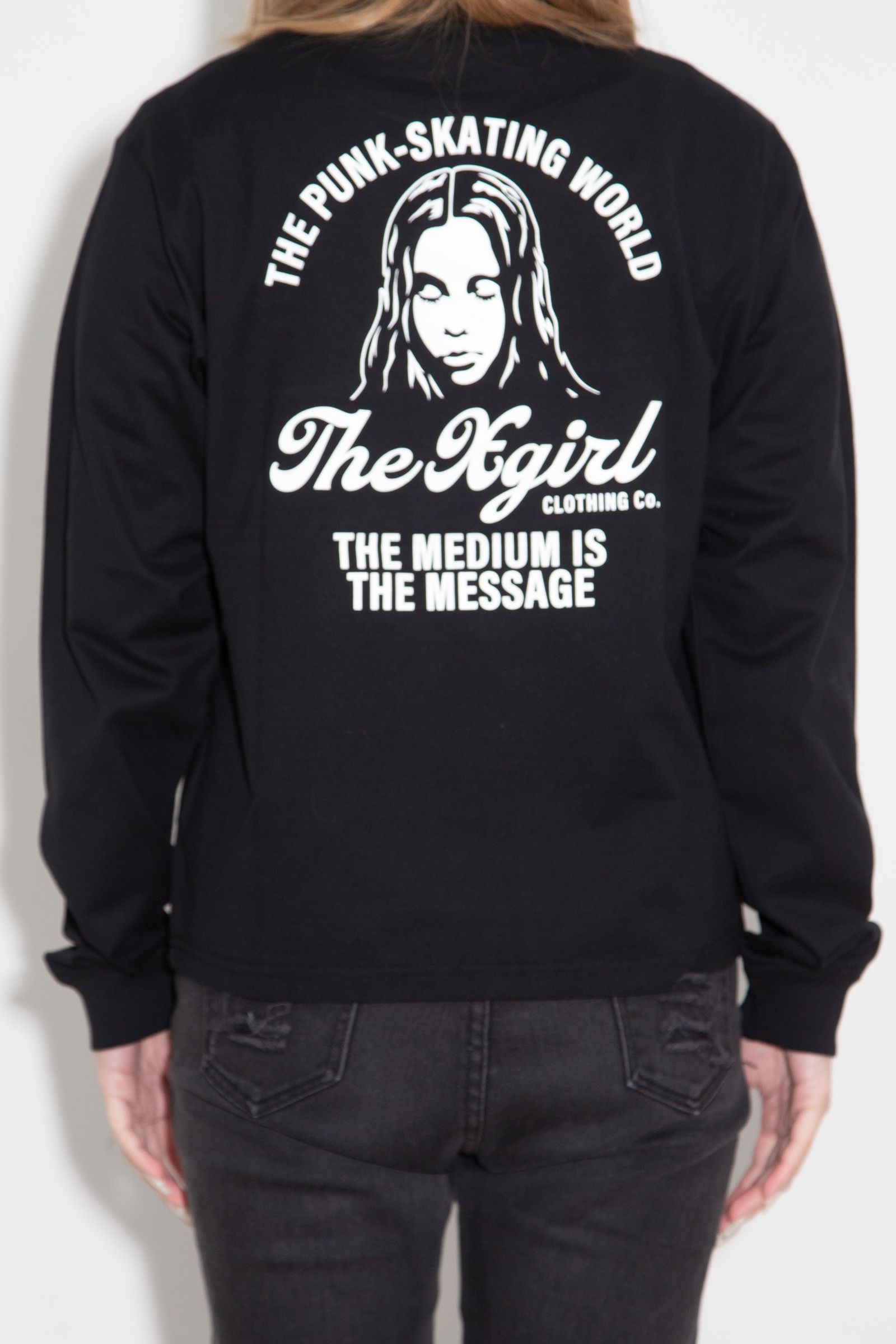 ARCH LOGO AND FACE L/S TEE / ブラック