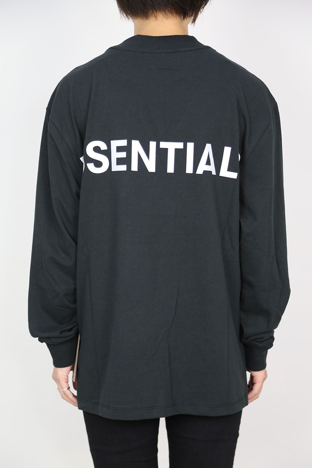 REFLECTOR LOGO L/S TEE / ブラック