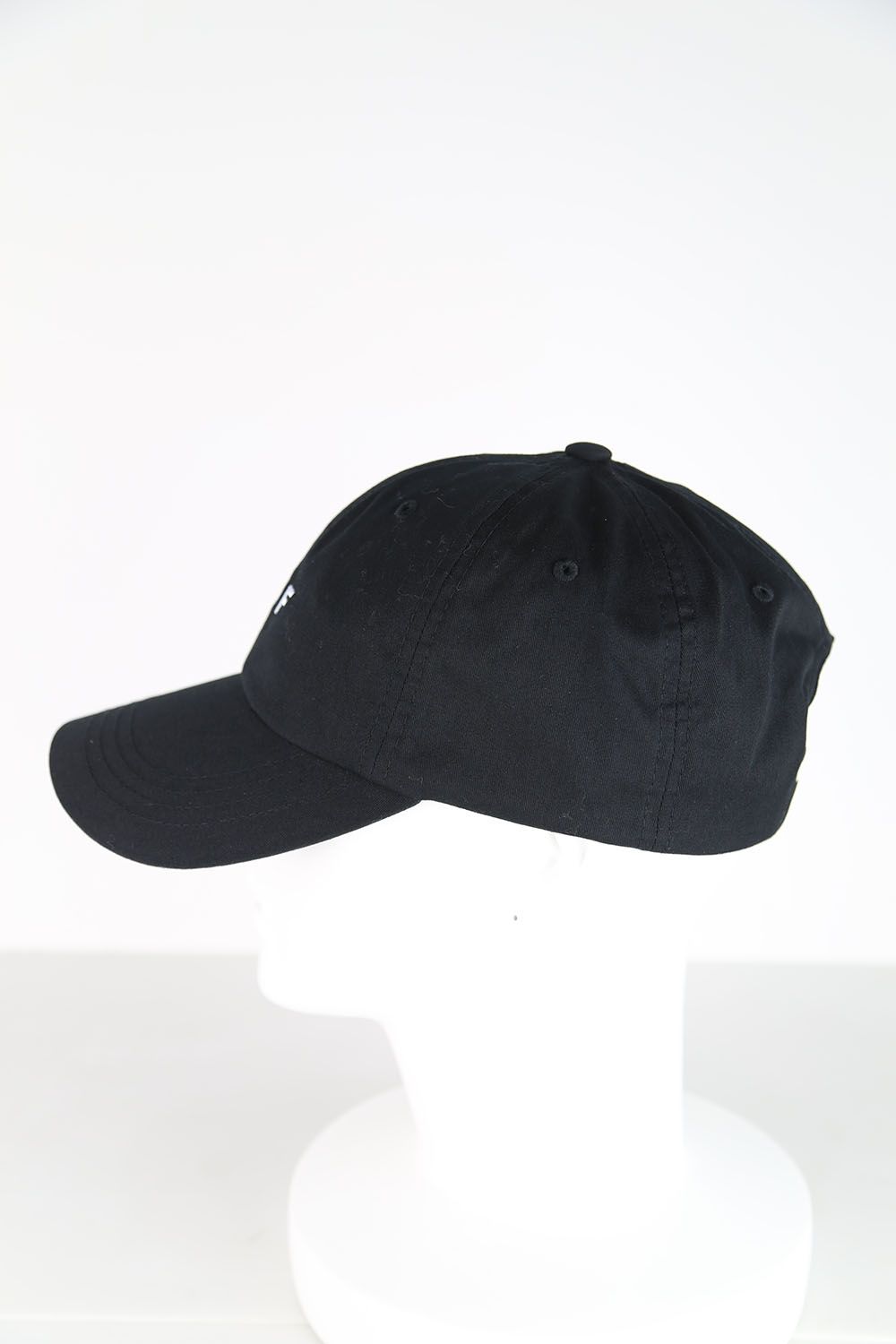 ESSENTIALS OG LOGO CV 6 PANEL / ブラック