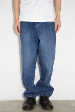 SUPIMA CO STRETCH DENIM BELTED TAPERED FIT TROUSERS / ライトネイビー