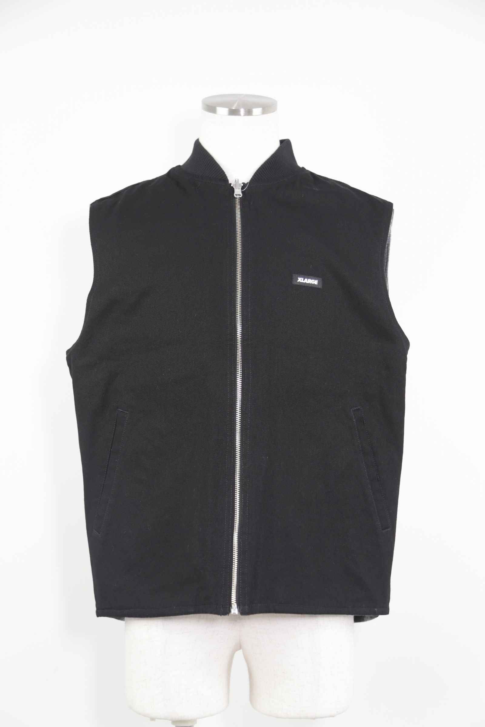 XLARGE - OMBRE PLAID REVERSIBLE VEST / ブラック | Tempt