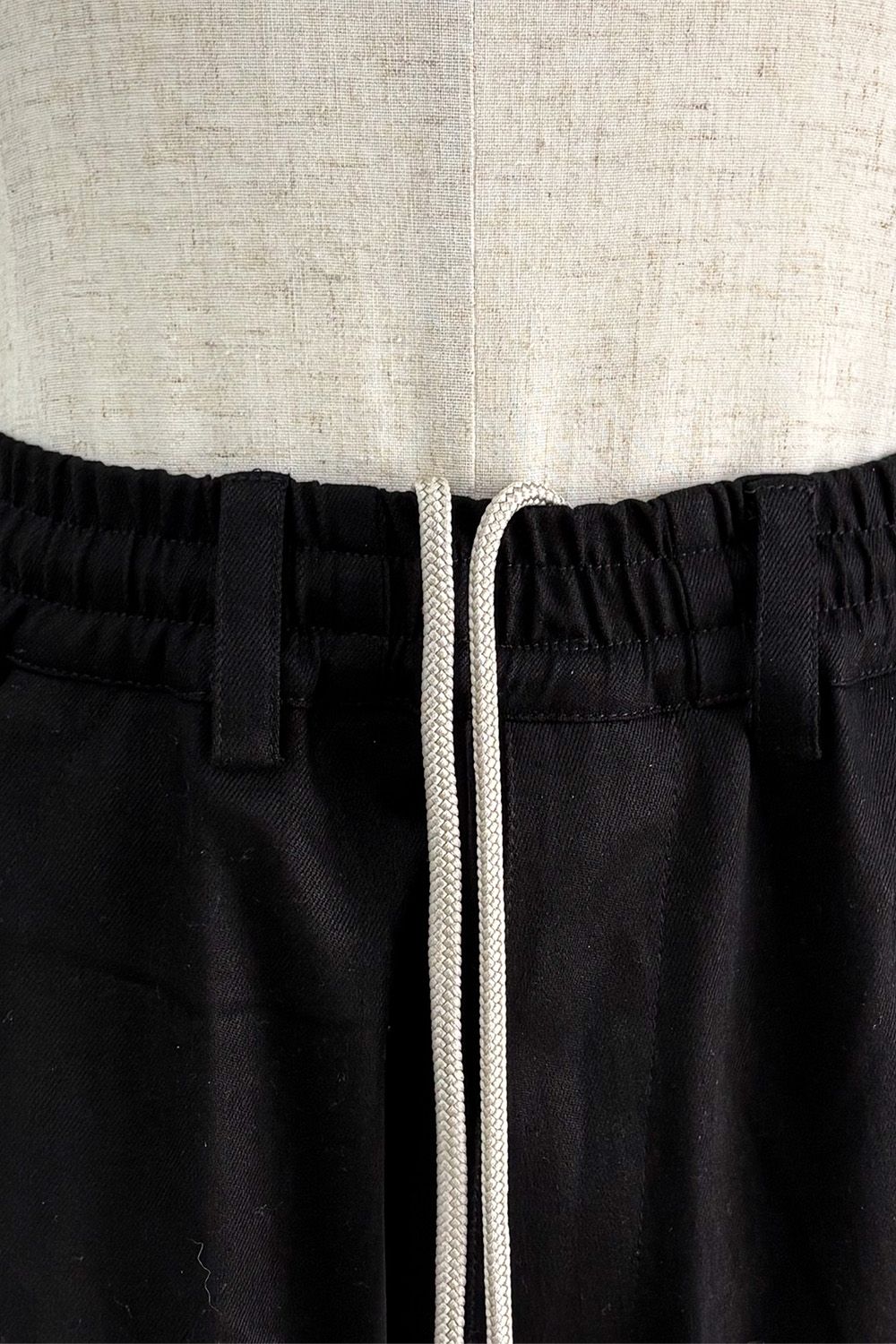 ブーツカットタックパンツ / BOOTS CUT TUCK PANTS / ブラック / ag-8060-2