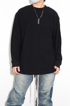 素材感で涼しげに