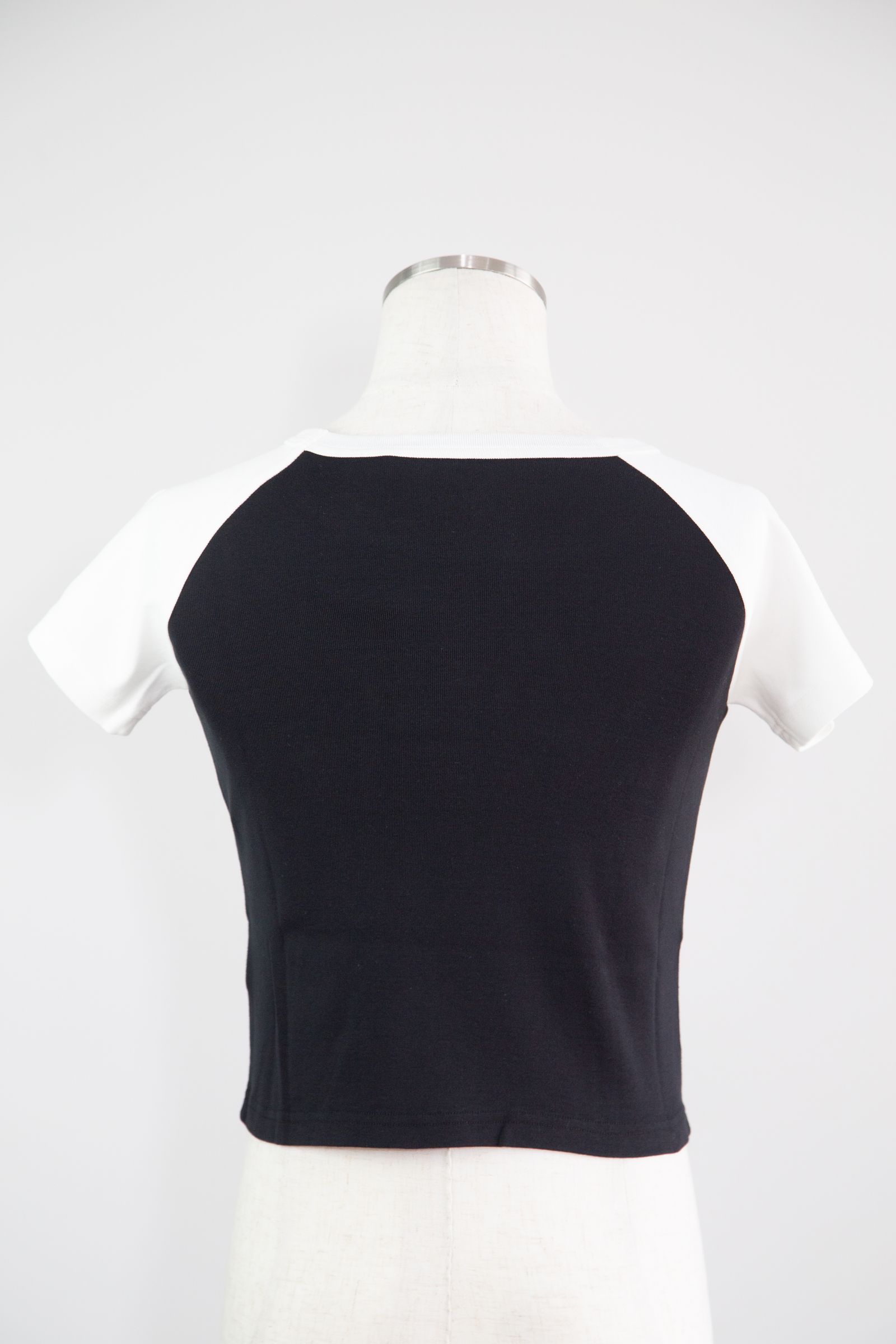 X-girl - RHINESTONE ROMAN TYPE LOGO RAGLAN S/S BABY TEE