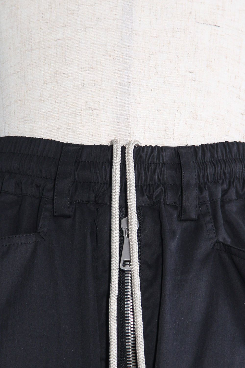 [ラスト1点 サイズ1] ナイロンカーゴサルエルイージーパンツ / Nylon Cargo Sarouel Easy Pants / ブラック / ag-11022-2