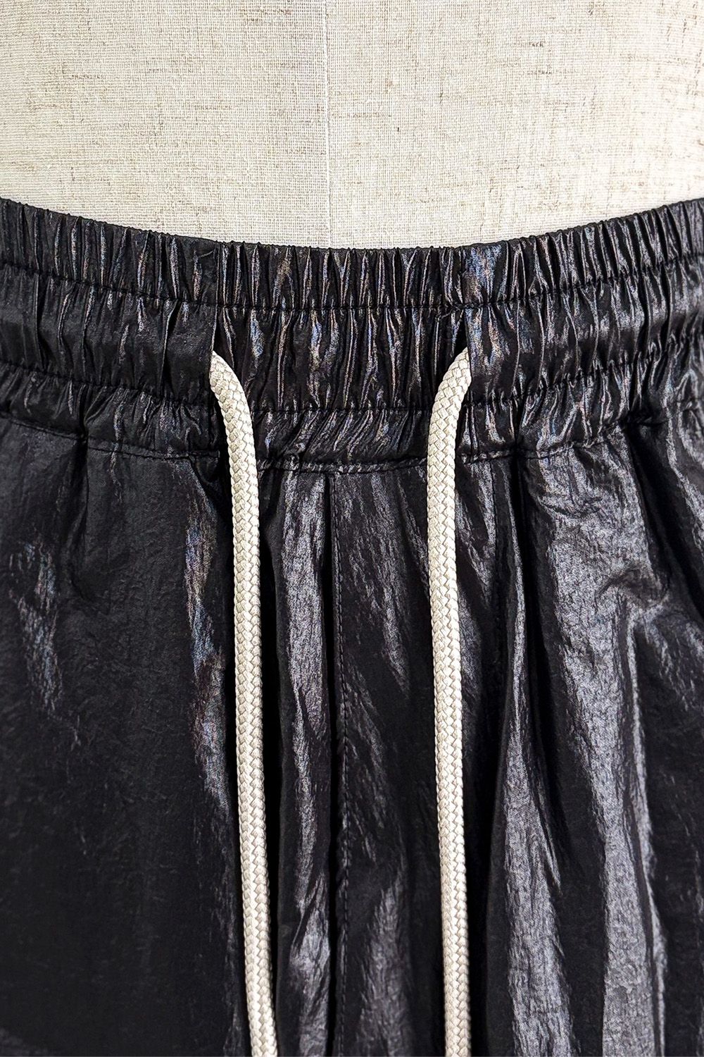 CARGO SHORTS / ブラック