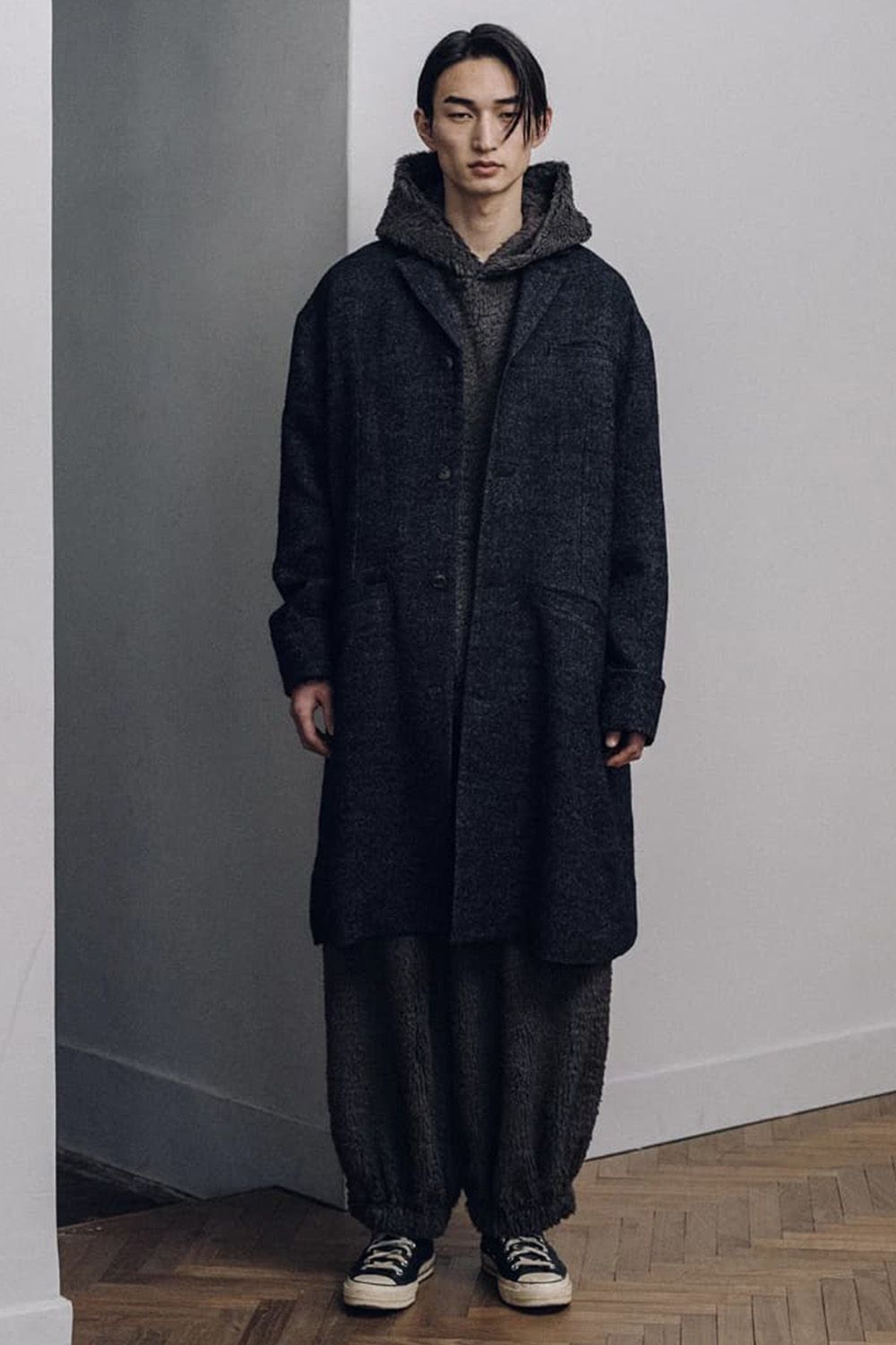 Double Cuﬀ Long Chester Coat