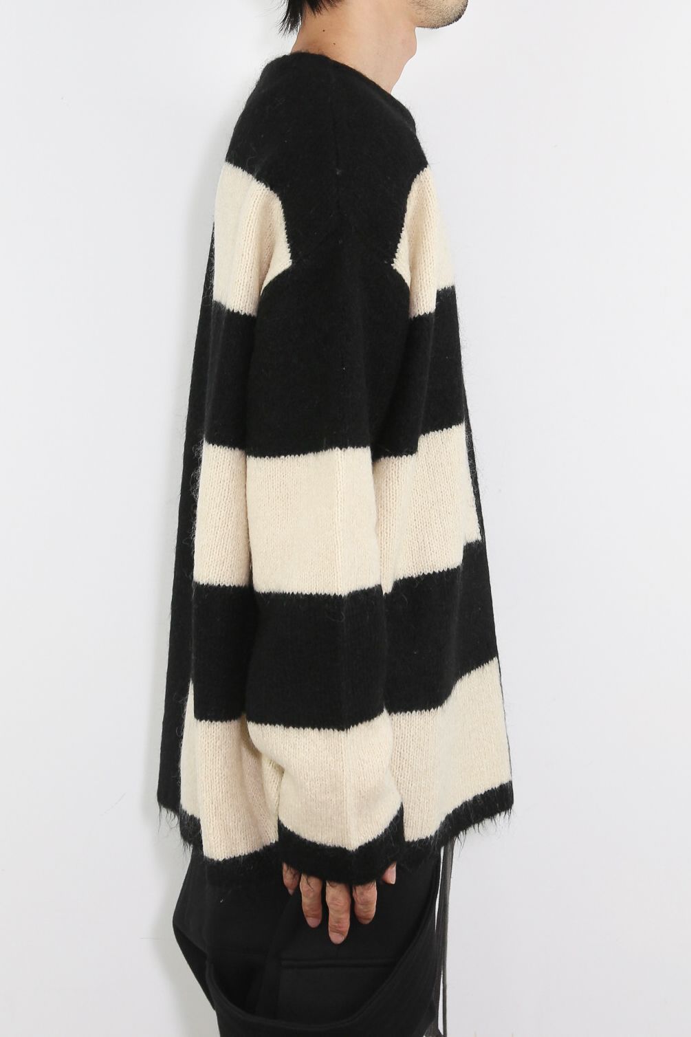 ストライプコンビリラックスフィットニット / Striped Combi Knit Top / ブラック×アイボリー / ag-8004