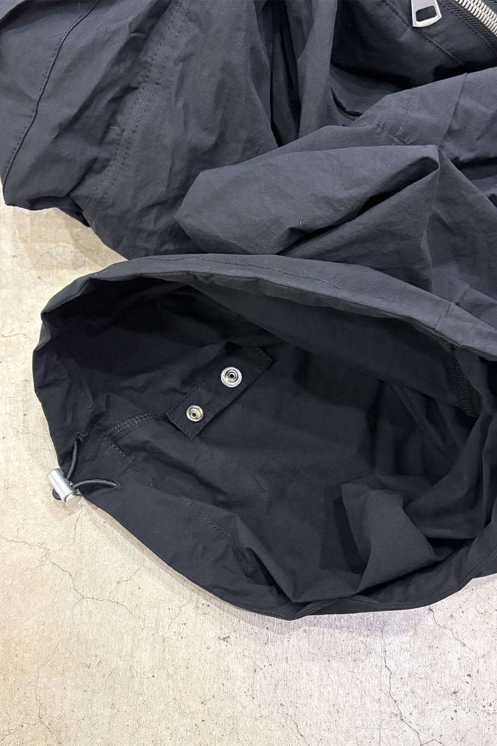 CARGO TUCK WIDE / ブラック