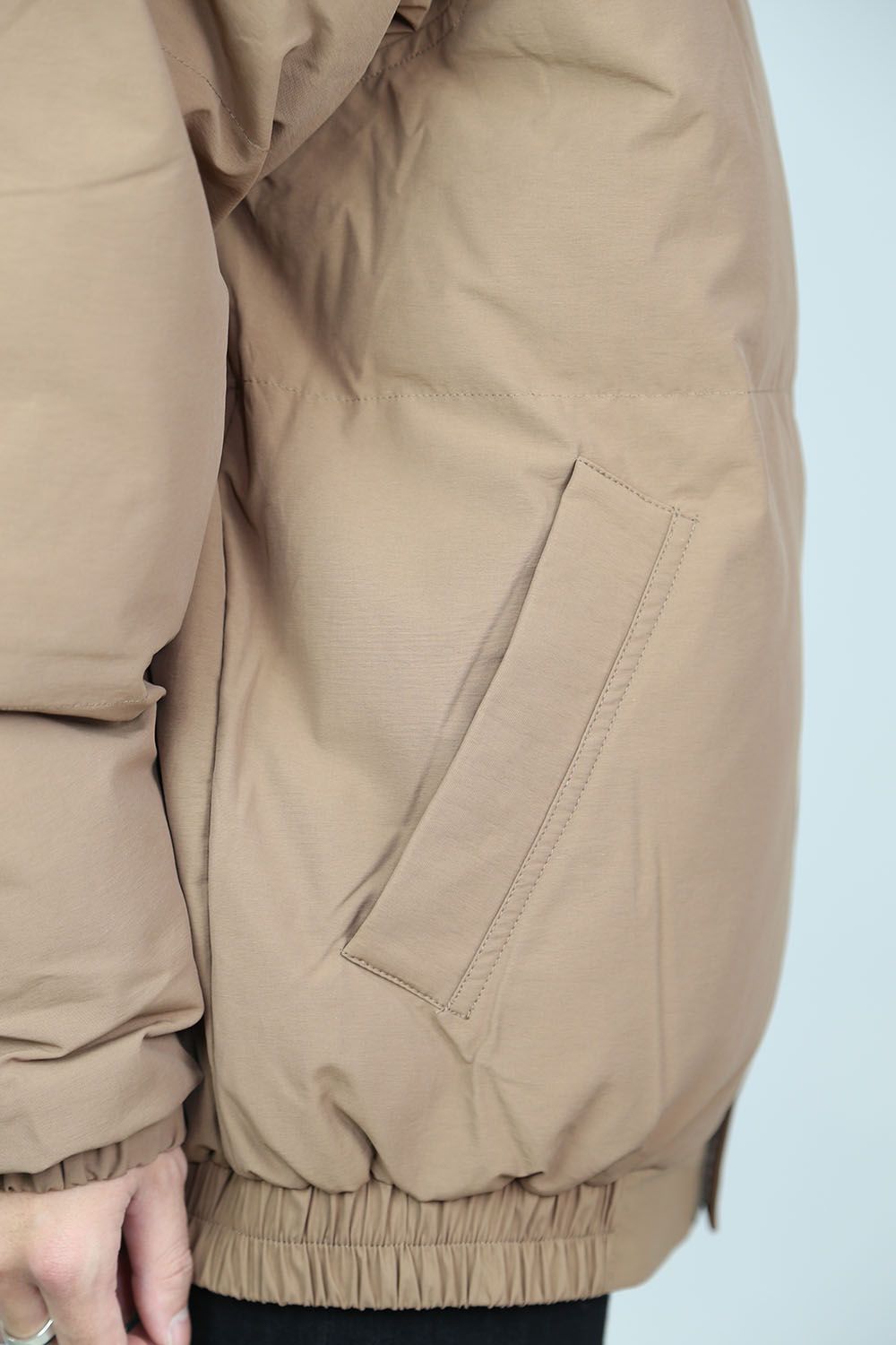 PUFFER JACKET / ブラウン