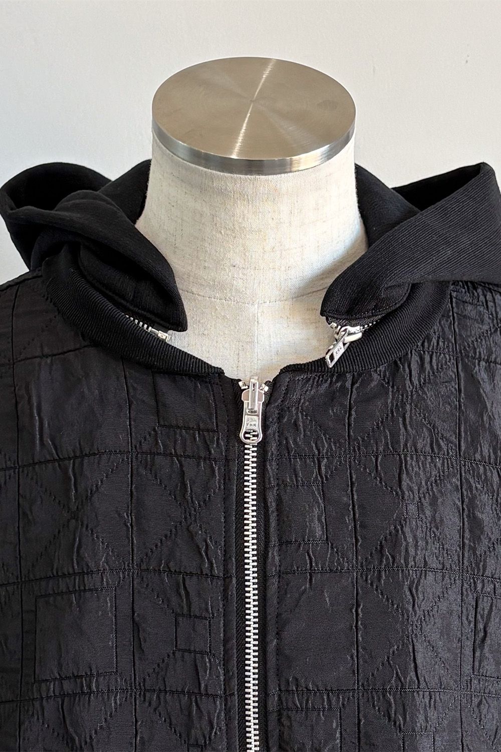 ジャンボMA-1フーディーブルゾン / JUMBO HOODED MA-1 BLOUSON / ブラック