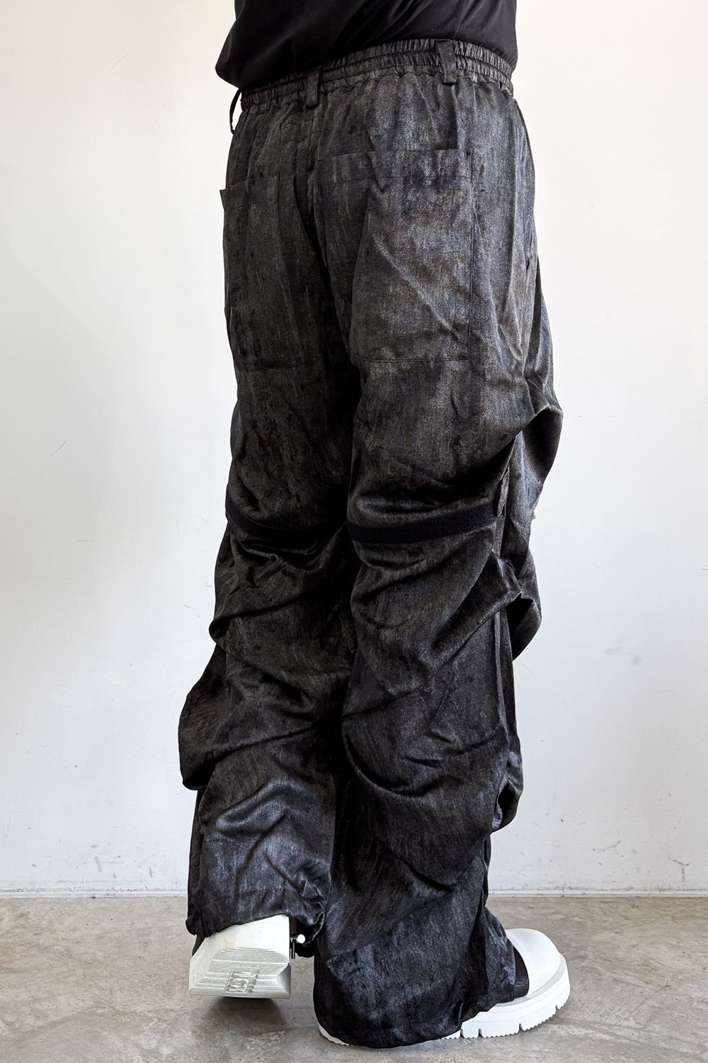 TUCK WIDE / ブラック