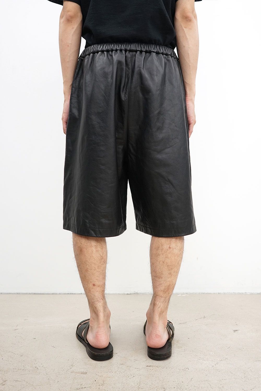 Leather Easy Shorts / ブラック