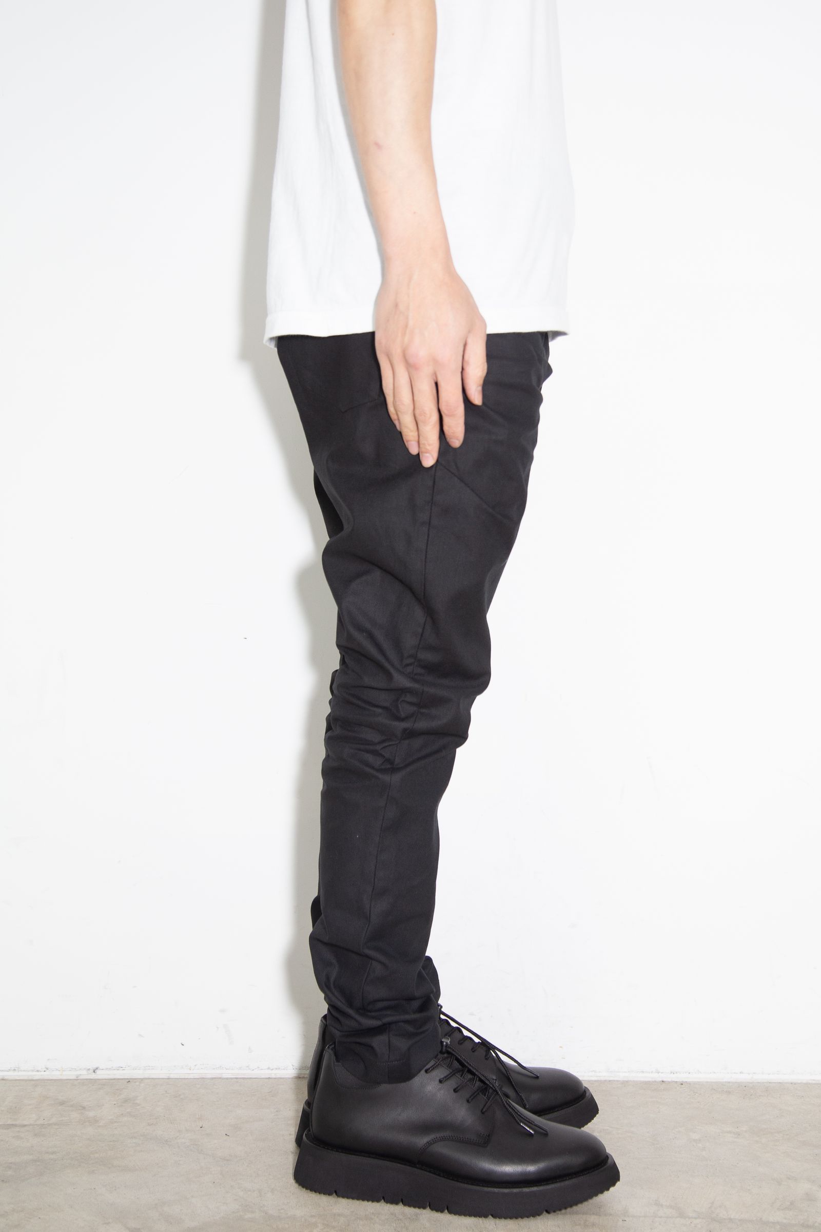 JEANS / ブラック