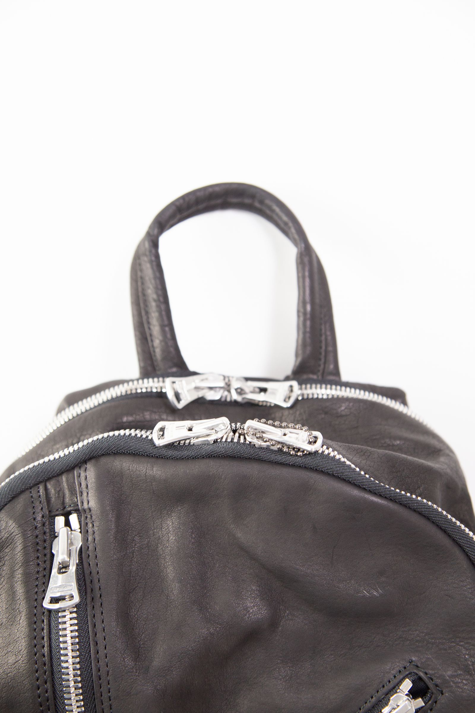 JAPAN CALF GARMENT-WASH RIDERS BACKPACK / ブラック