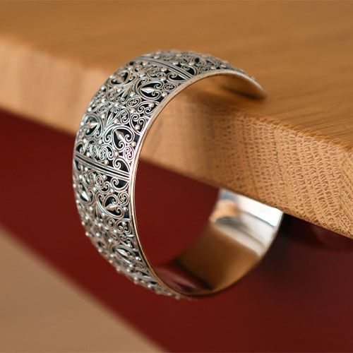 Kallisto Cuff Bracelet / GB003