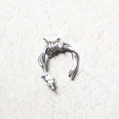 スパインピアス / SPINE PIERCE