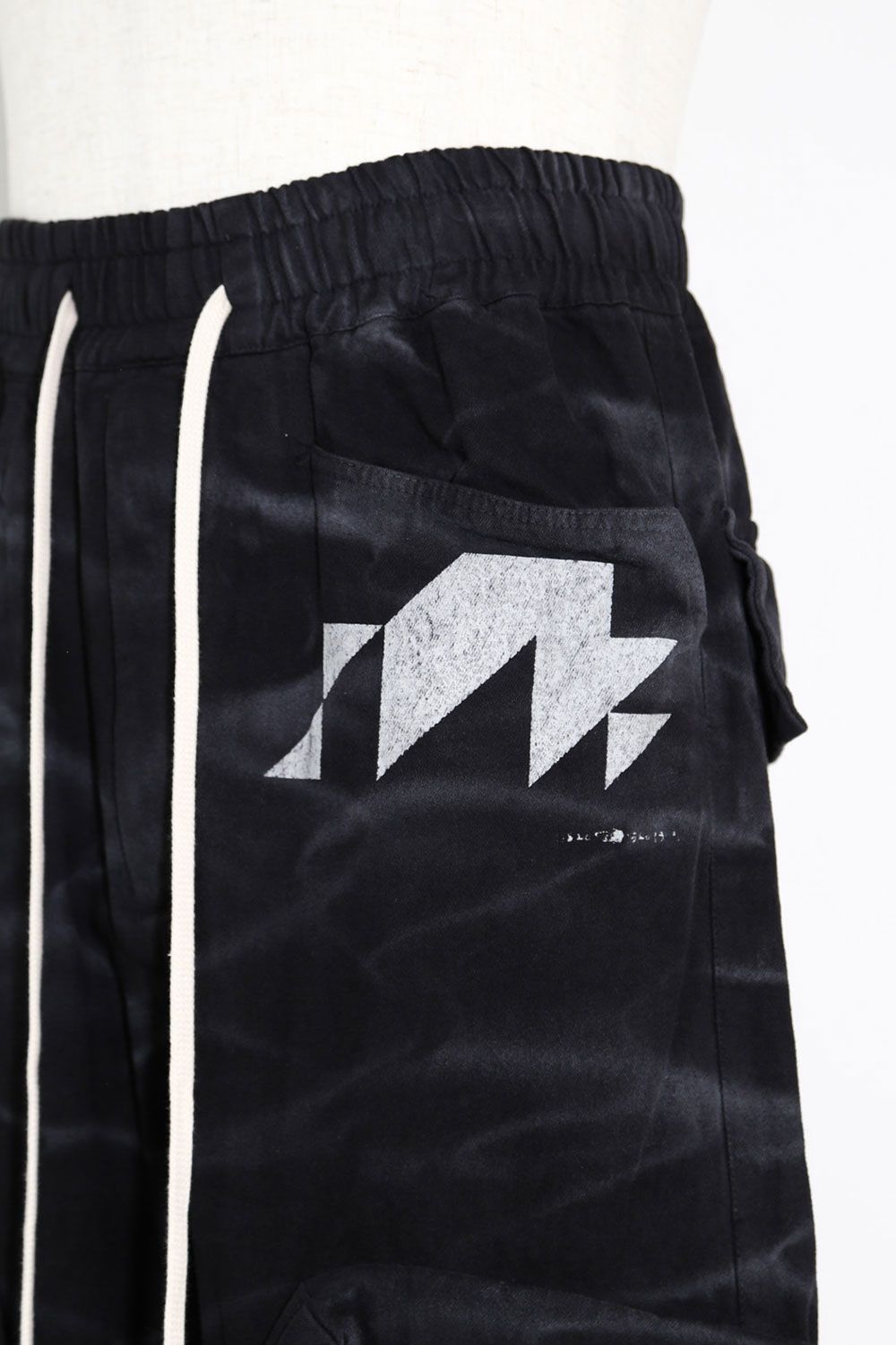 ヴィンテージ染めワイドカーゴパンツ / Vintage Dyed Pocket Long Pants / ブラック