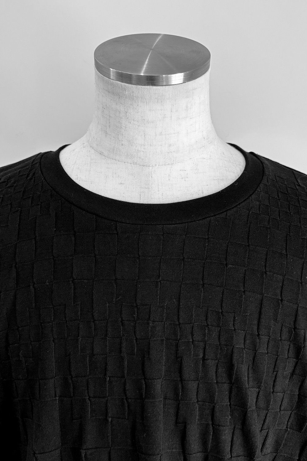 GRADIENT PLAID PATTERN DOLMAN TEE / ブラック
