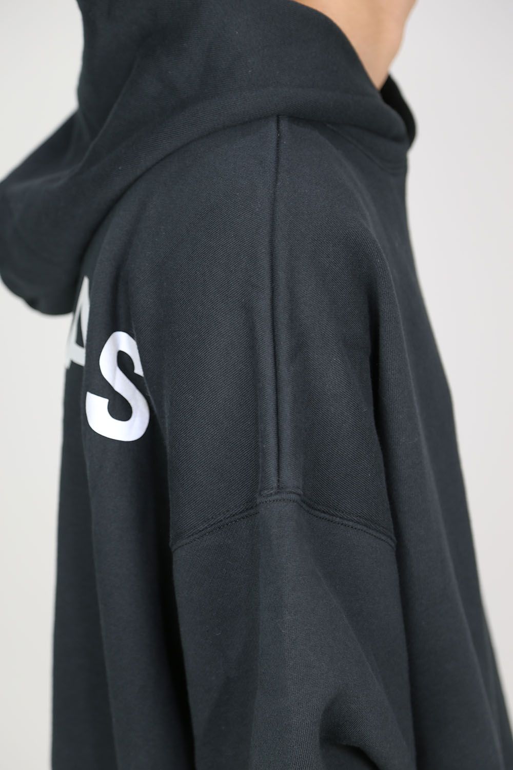 【LA限定】PULLOVER HOODIE REFLECTOR / ブラック