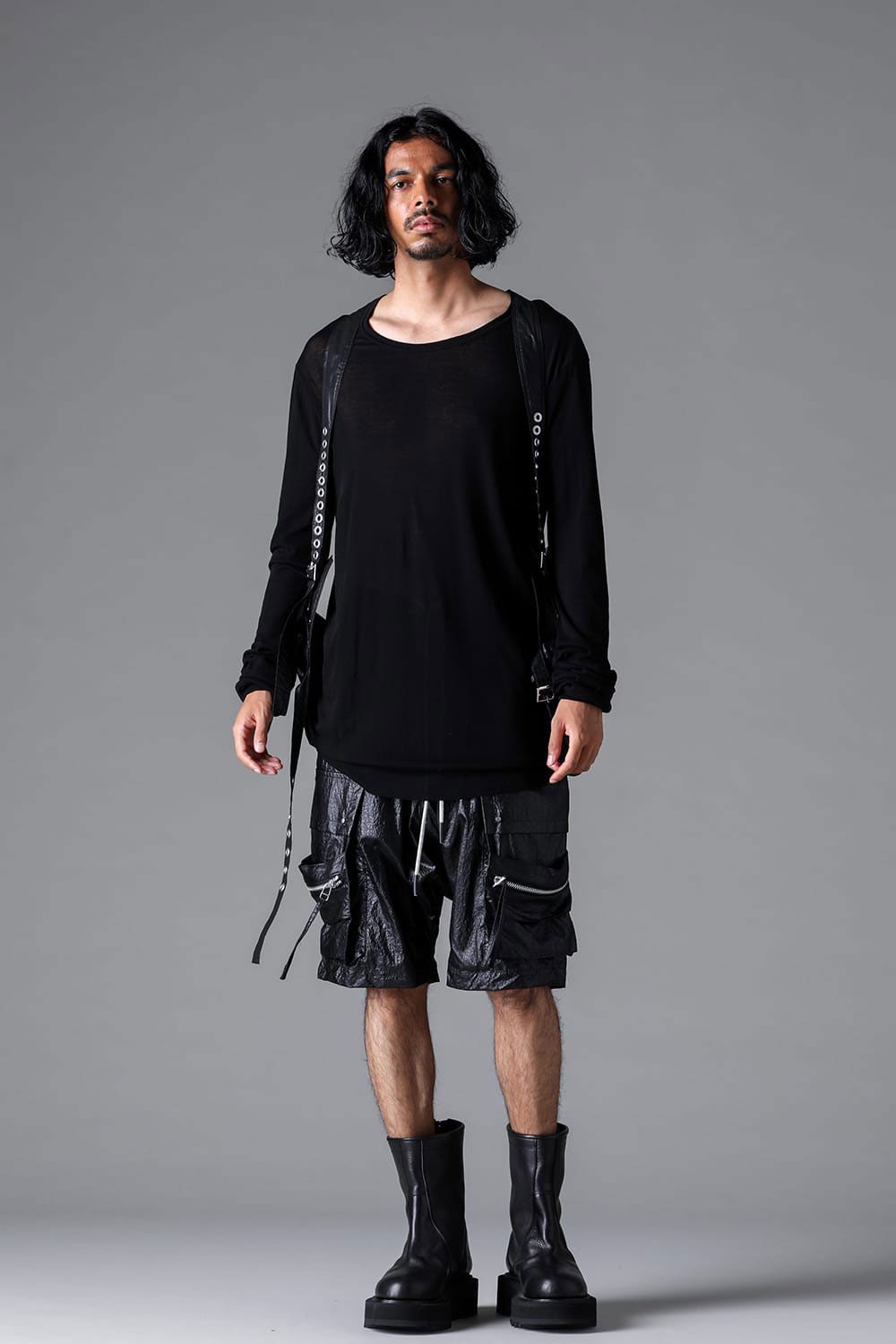 CARGO SHORTS / ブラック